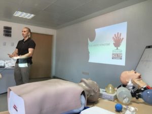 14450010_566596516866701_3270445780841438956_n